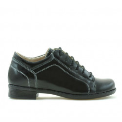Dziecięce buty 122 czarny lakier