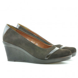 Damskie buty casual 647 w kolorze kawy z weluru