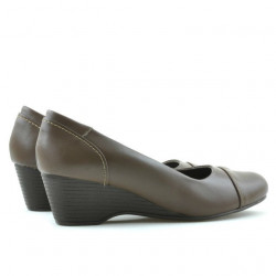 Damskie buty casualowe 193 cappuccino