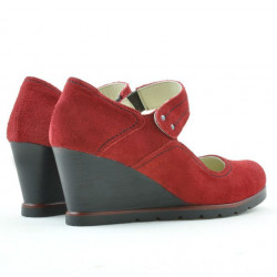 Casualowe damskie buty 199 czerwony zamsz