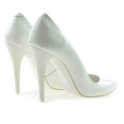 Eleganckie buty damskie 1241 lakierowane białe