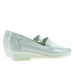 Damskie buty casual 673 białe