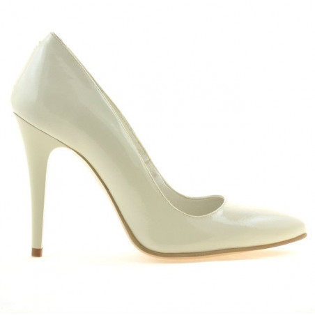 Eleganckie buty damskie 1241 lakierowane beżowe01