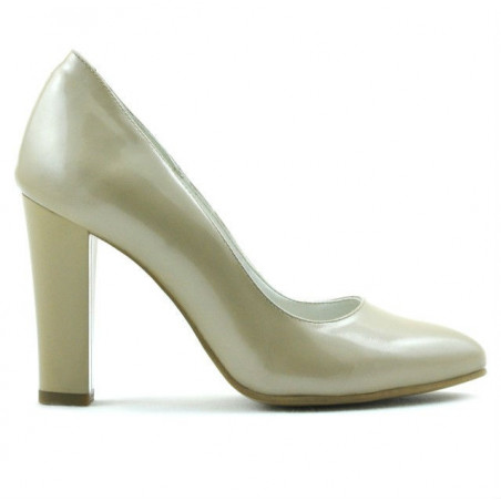 Eleganckie damskie buty 1214 lakier beżowy02