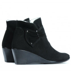 Buty damskie 242 czarny welur