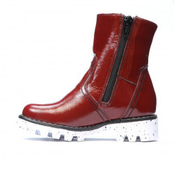 Lakierowane bordowe buty dziecięce 33c