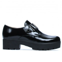 Damskie buty casual 670 lakierowane czarne