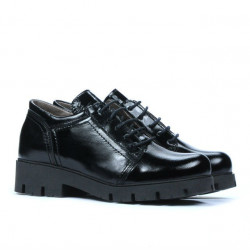 Buty dziecięce 158 lakierowane czarne