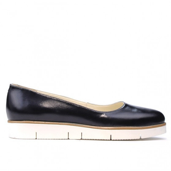 Damskie buty casual 677 lakierowane indygo
