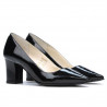 Eleganckie buty damskie 1253 czarny lakierowany