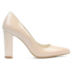 Eleganckie buty damskie 1261 lakierowane perłowy beż