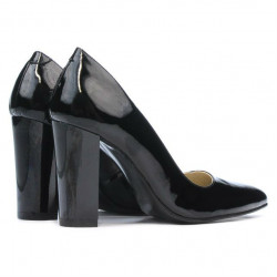Eleganckie buty damskie 1261 czarny lakier