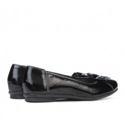 Dziecięce buty 129 czarny lakier