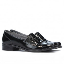 Damskie buty casual 649 czarny lakier krokodyla