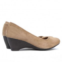 Damskie buty casual 152-1 cappuccino welur