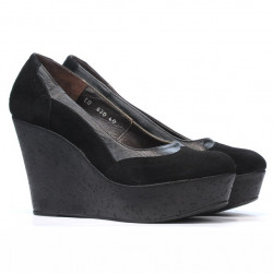 Buty casual damskie 630 czarne zamszowe z łączeniem