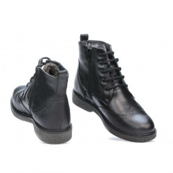 Czarne buty młodzieżowe 4001