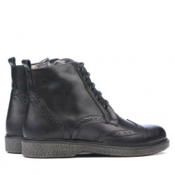 Czarne buty młodzieżowe 4001