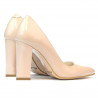 Eleganckie buty damskie 1261 lakierowane kość słoniowa