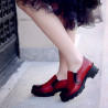 Damskie buty casual 684 w czerwonym kolorze