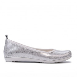 Dziecięce buty 100 białe perłowe