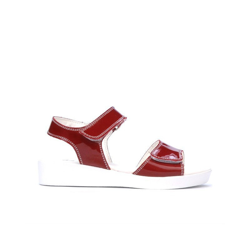 Sandały dziecięce 532 lakier bordo