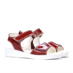Sandały dziecięce 532 lakier bordo