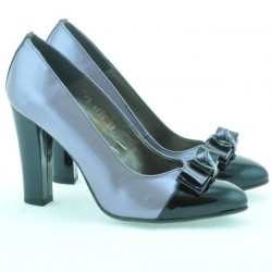 Eleganckie buty damskie 1226 lakierowane jasny fiolet + czarny