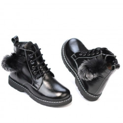 Czarne lakierowane buty dziecięce 3010