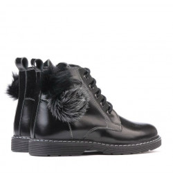 Czarne lakierowane buty dziecięce 3010