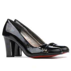 Eleganckie buty damskie 1213 czarny lakierowany