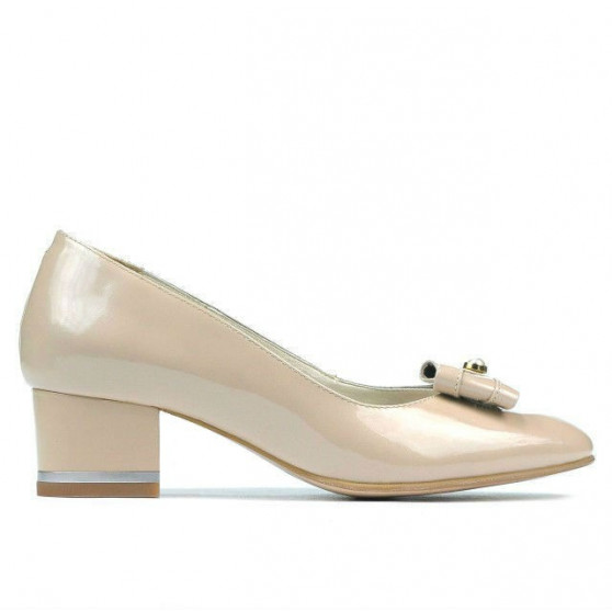 Eleganckie buty damskie 1270 lakier kość słoniowa
