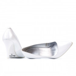 Eleganckie buty damskie 1246 perłowe białe