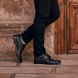 Czarne eleganckie buty męskie 840