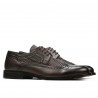 Eleganckie buty męskie 904 a kawiarnia