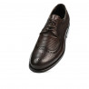 Eleganckie buty męskie 904 a kawiarnia