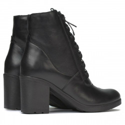 Damskie botki 3346 czarne