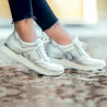 Damskie buty sportowe 694 biały opalizujący kombinowany lifestyle