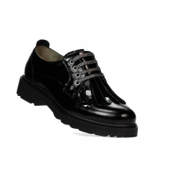 Damskie pantofle casual 6025 lakier czarny