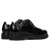 Damskie pantofle casual 6025 lakier czarny