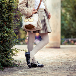 Małe dziecięce buty 62c lakier czarny+beżowy lifestyle