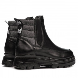 Kobiety botki 3357 czarno kombinowane