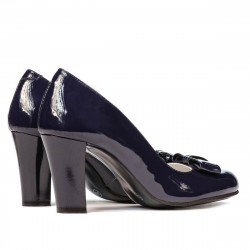 Eleganckie buty damskie 1245 lakierowane indigo