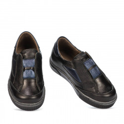 Małe buty dziecięce 70-1c czarno-kombinowane