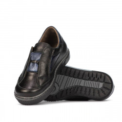 Małe buty dziecięce 70-1c czarno-kombinowane