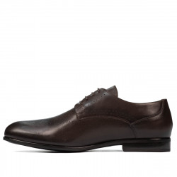 Eleganckie buty męskie 940 a kawa
