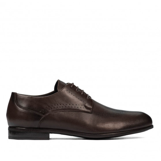 Eleganckie buty męskie 940 a kawa