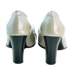 Eleganckie buty damskie 1213 lakierowane beżowo-czarne