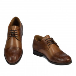 Eleganckie buty młodzieżowe 385 w brązowym kolorze