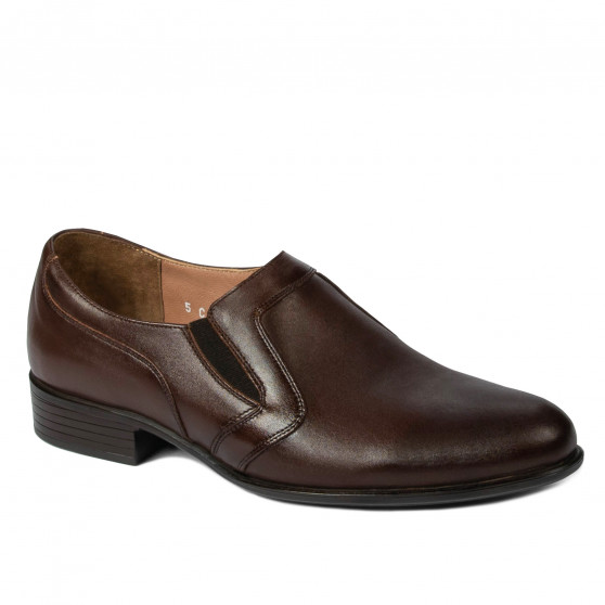 Eleganckie buty męskie 903 a kawa